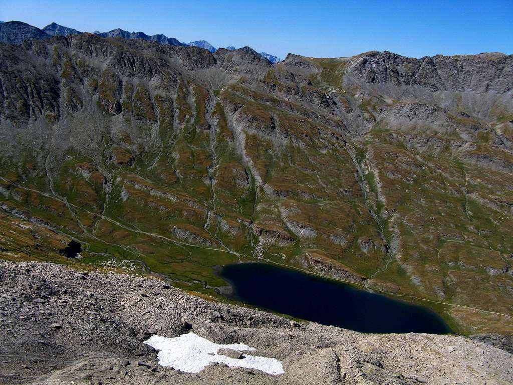 Lake Forèant summit view