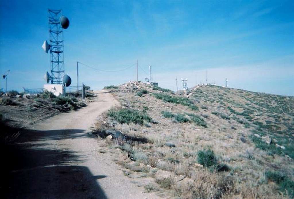 The summit area of Smith Peak.