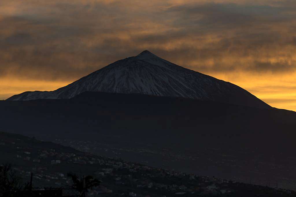 Teide in the afterglow of Dec 25th 2013