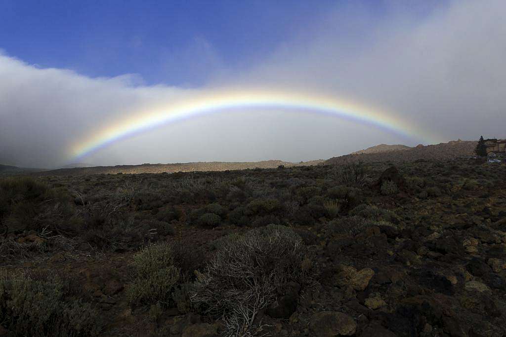 Rainbow above the Cañadas del Teide