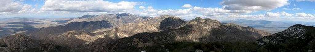 Looking into the Catalinas...