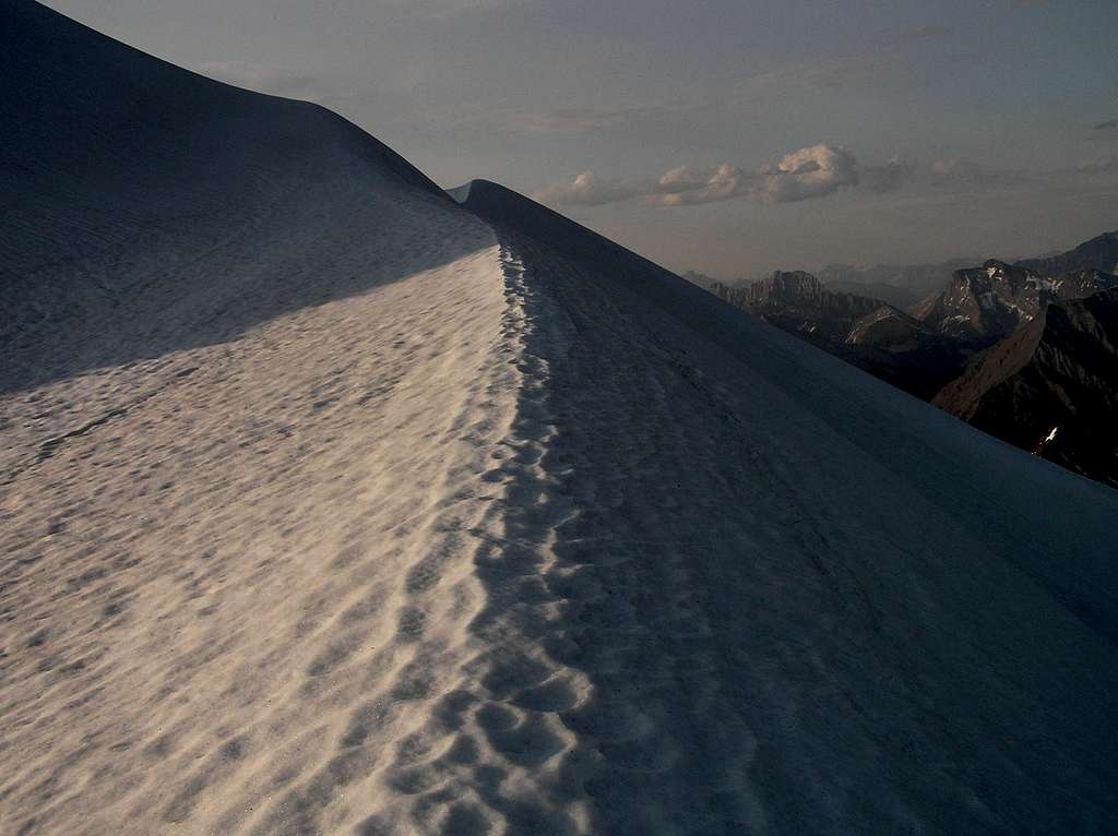 Snow ridge on glacier