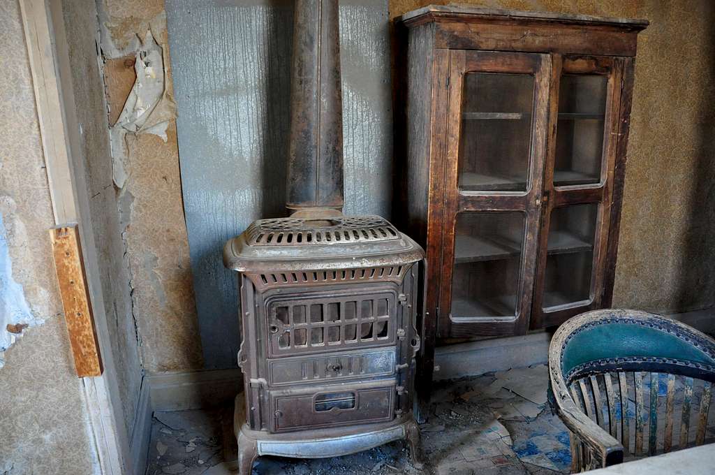 Old stove/Heater