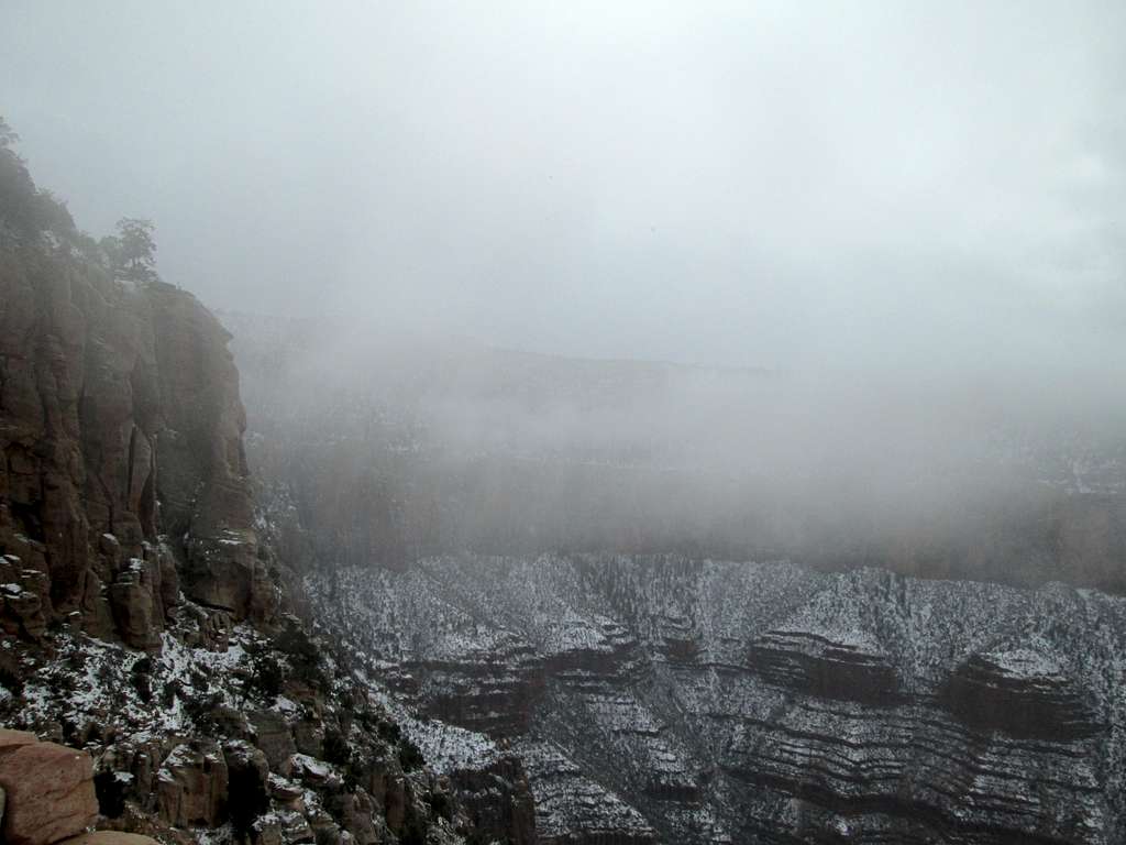 Snow and fog near the top of the South Kaibab Trail, Grand Canyon NP