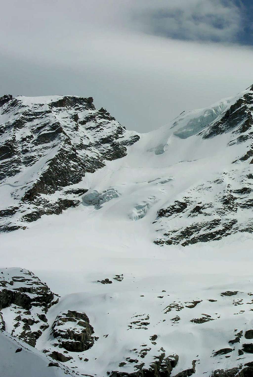 Montandayné Glacier