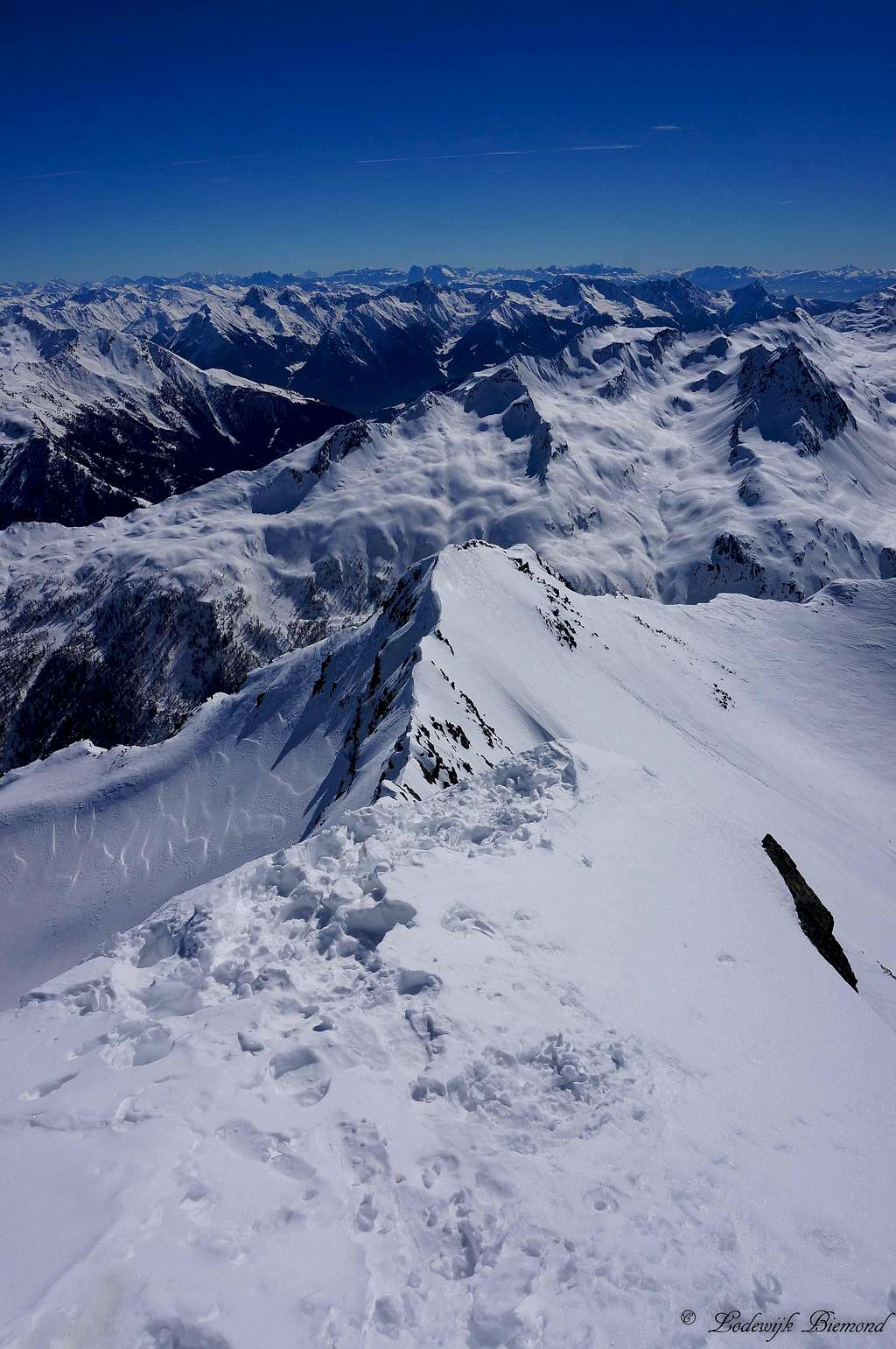 View west from the summit of Wurmkogel with the SE_ridge