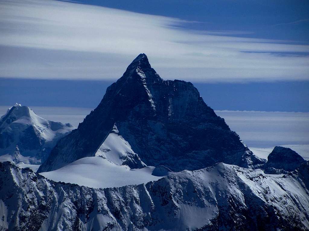 Zooming in on the Matterhorn from high on Pointe de Vouasson