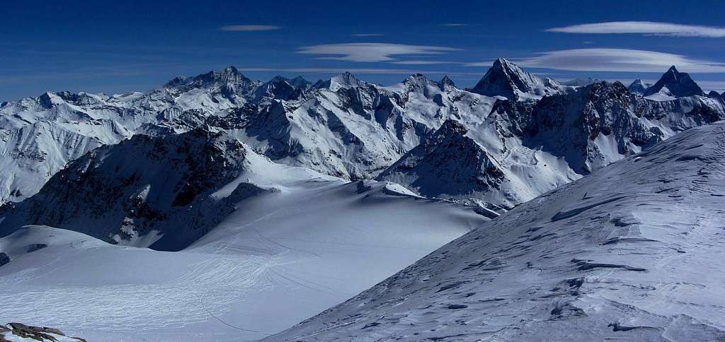 Panorama to the east from high on Pointe de Vouasson