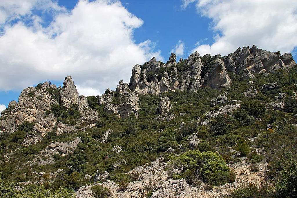 The rocks of Montagne de Liausson