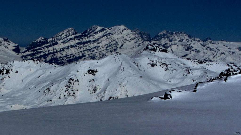 Distant views from the upper Glacier de Vouasson