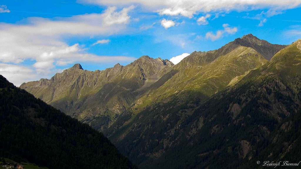 Sulztal Ridge in summer