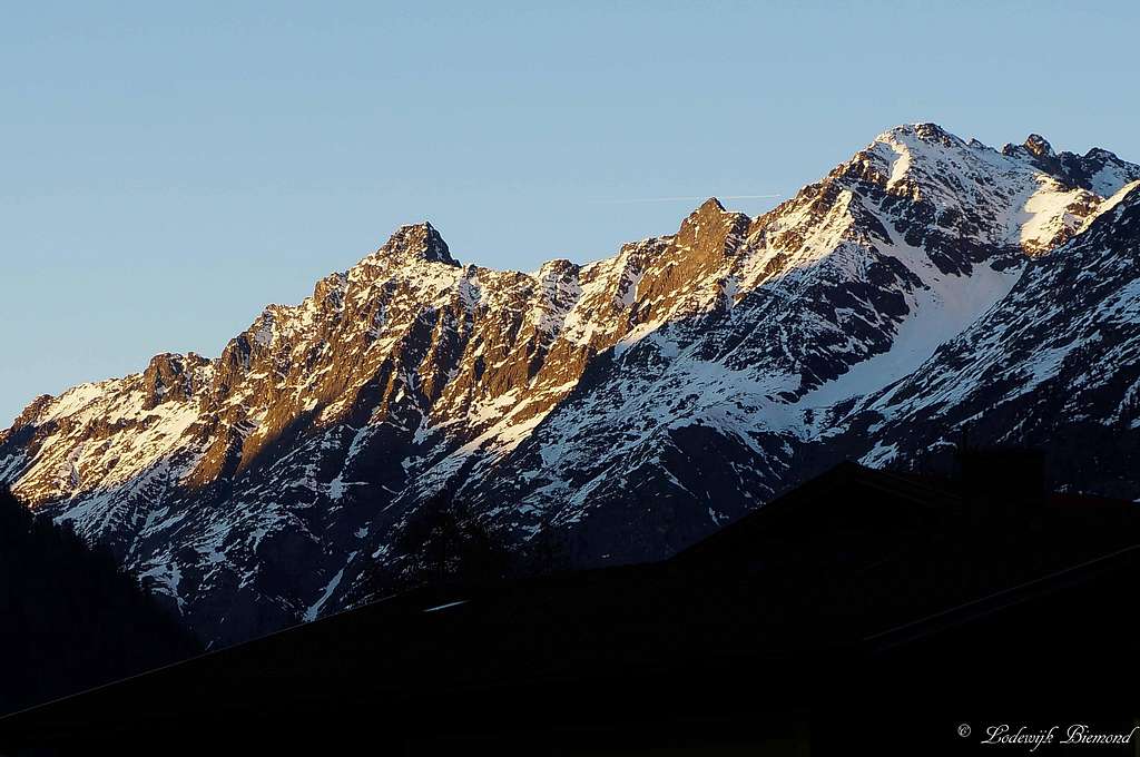 Alpenglow on the Sulztal Ridge