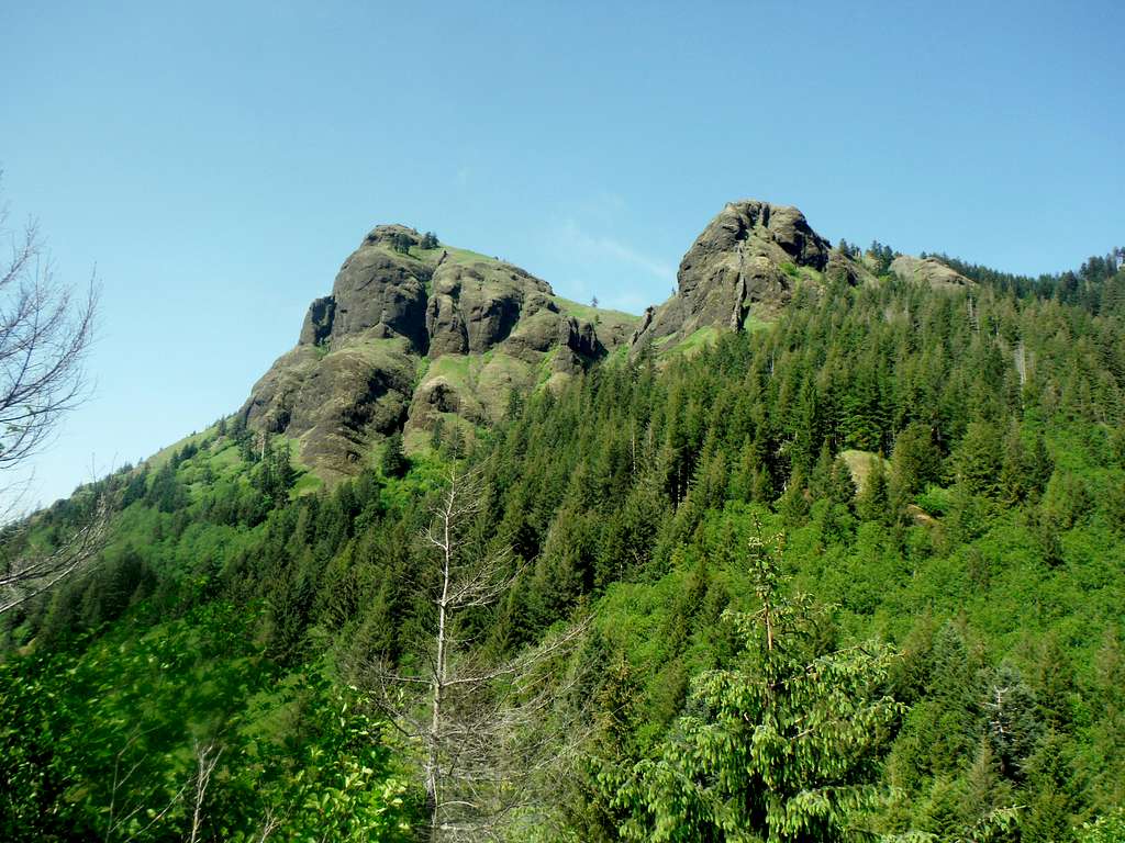 View from a subpeak of Saddle Mountain