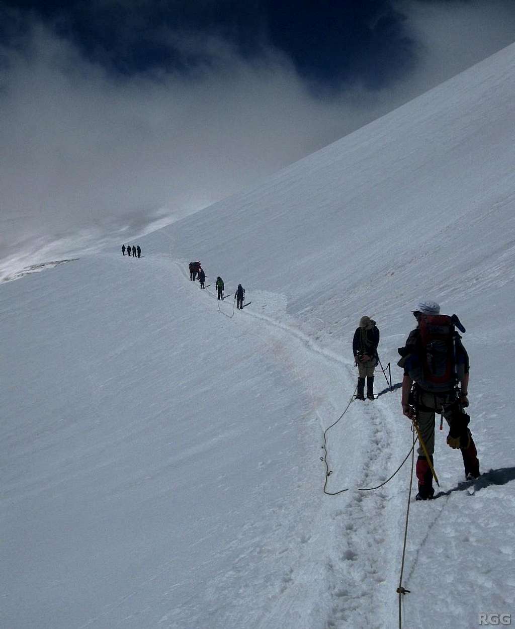 The trail along the south side of Breithorn