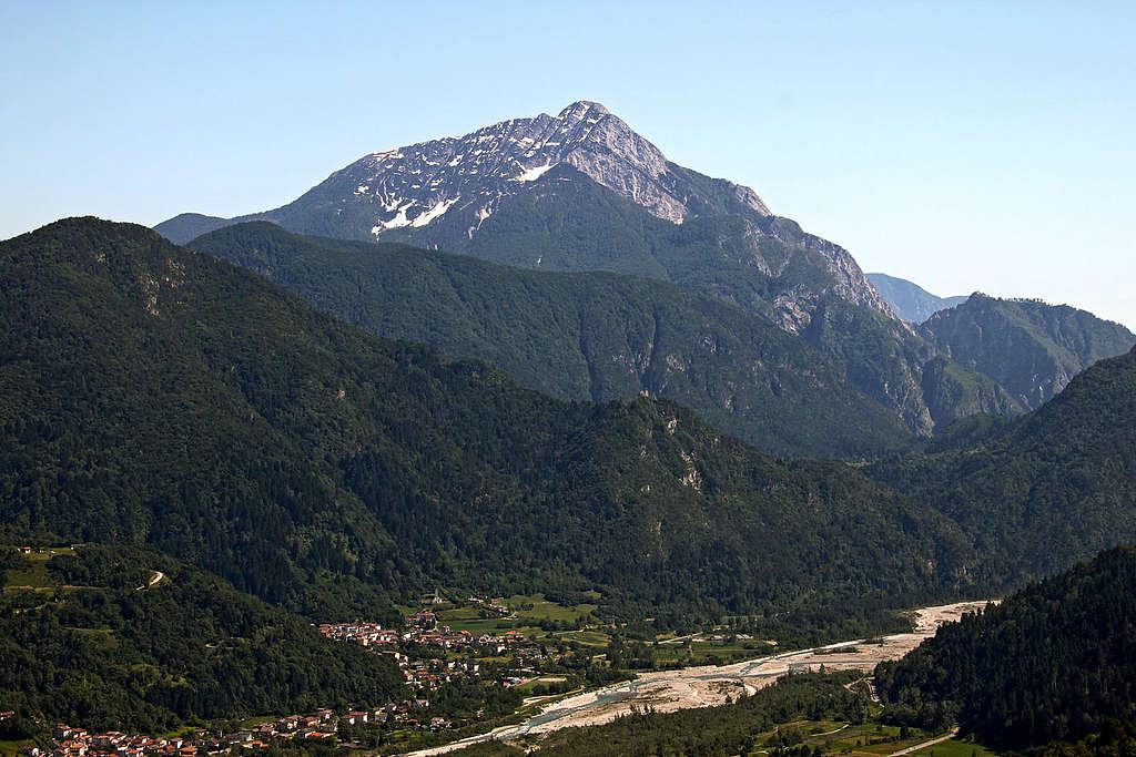 Monte Amariana from St. Peter's church