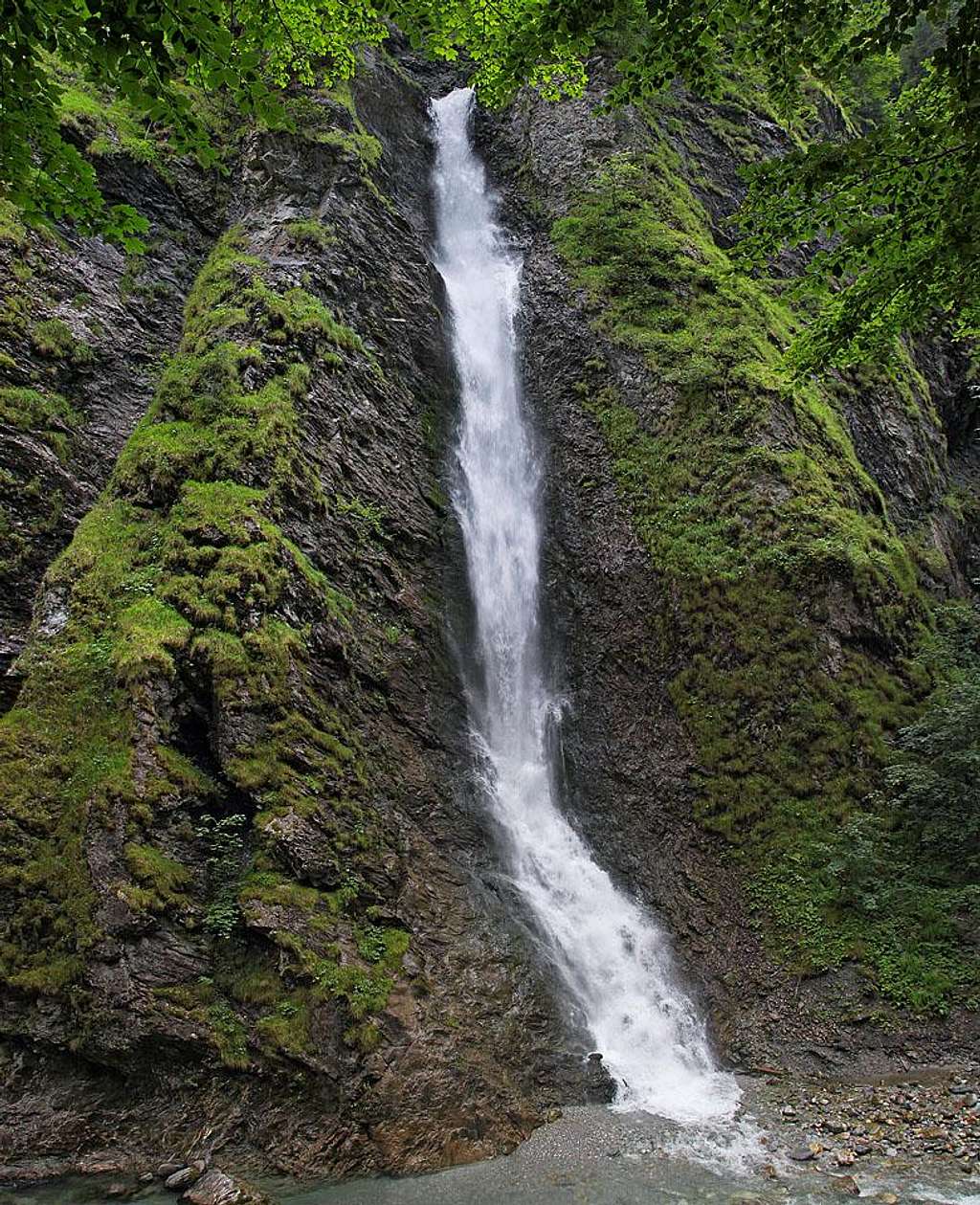 The side waterfall in Liechtensteinklamm