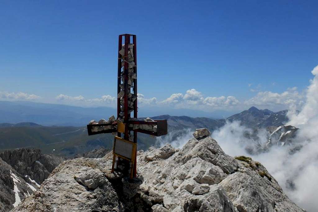 Monte Prena (2,561m / 8,402ft)