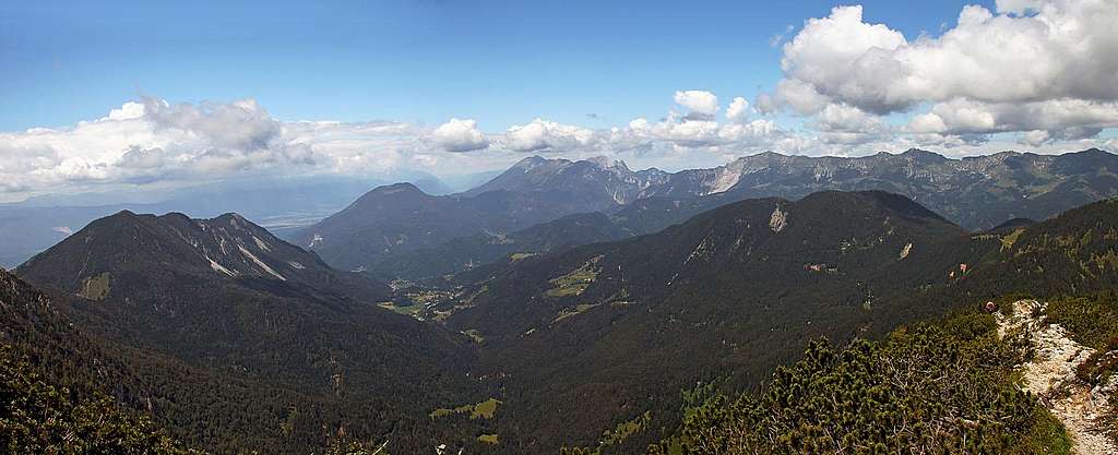Lom valley from Storzic N ridge