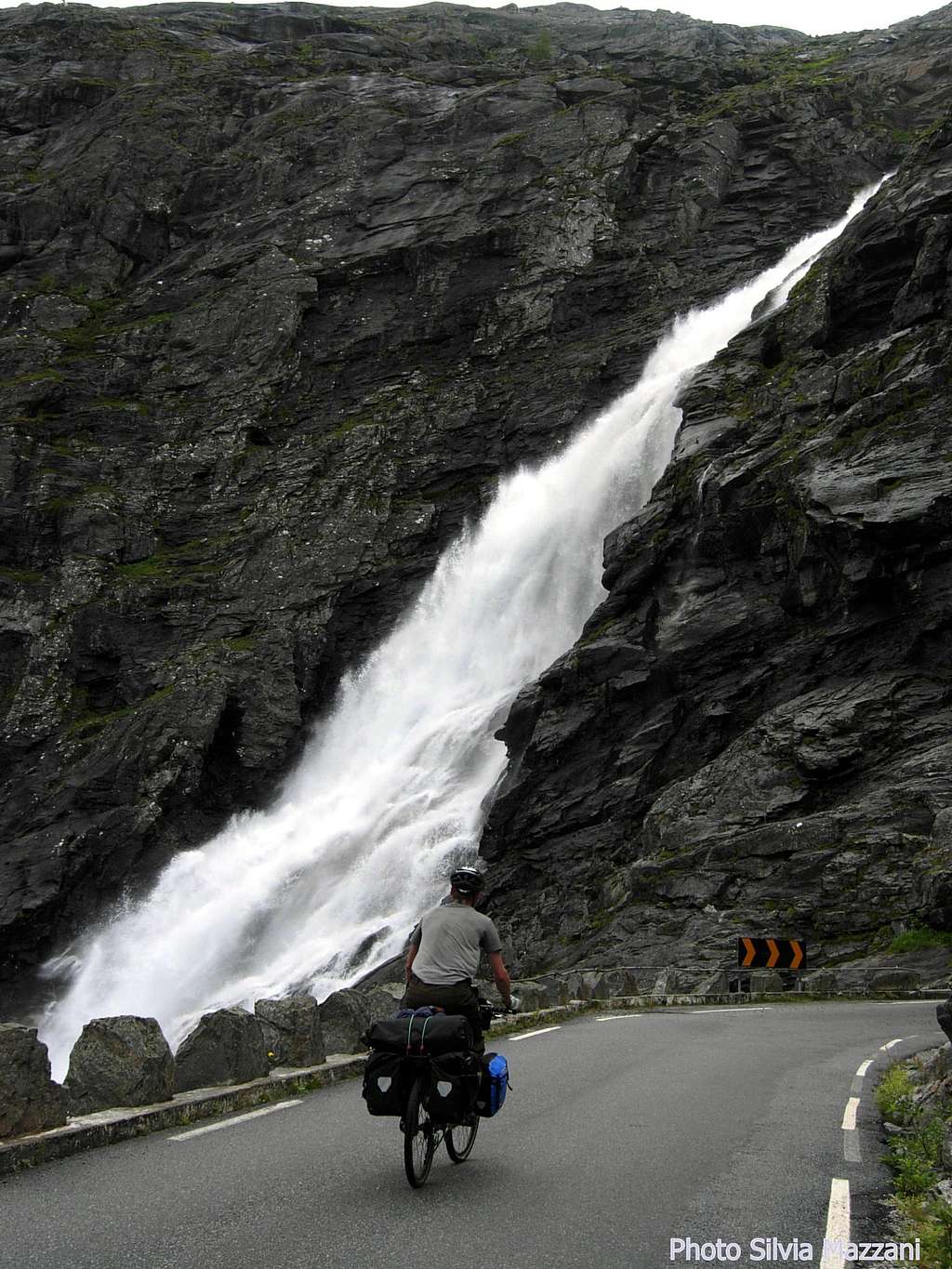 Biker on the Trollsvegen