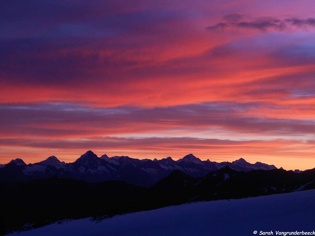 Berner Alpen at sunrise