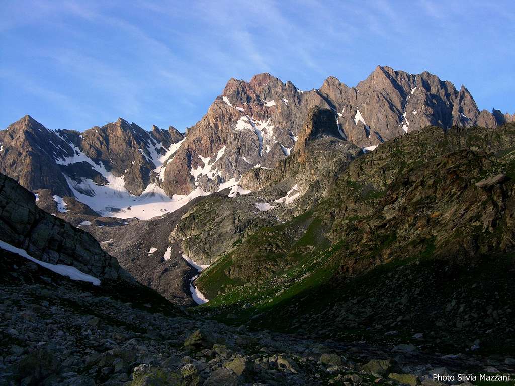 Chambeyron Group from the approach path