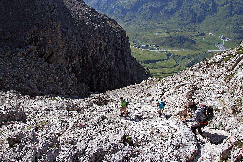 Descending into Widderstein south gorge