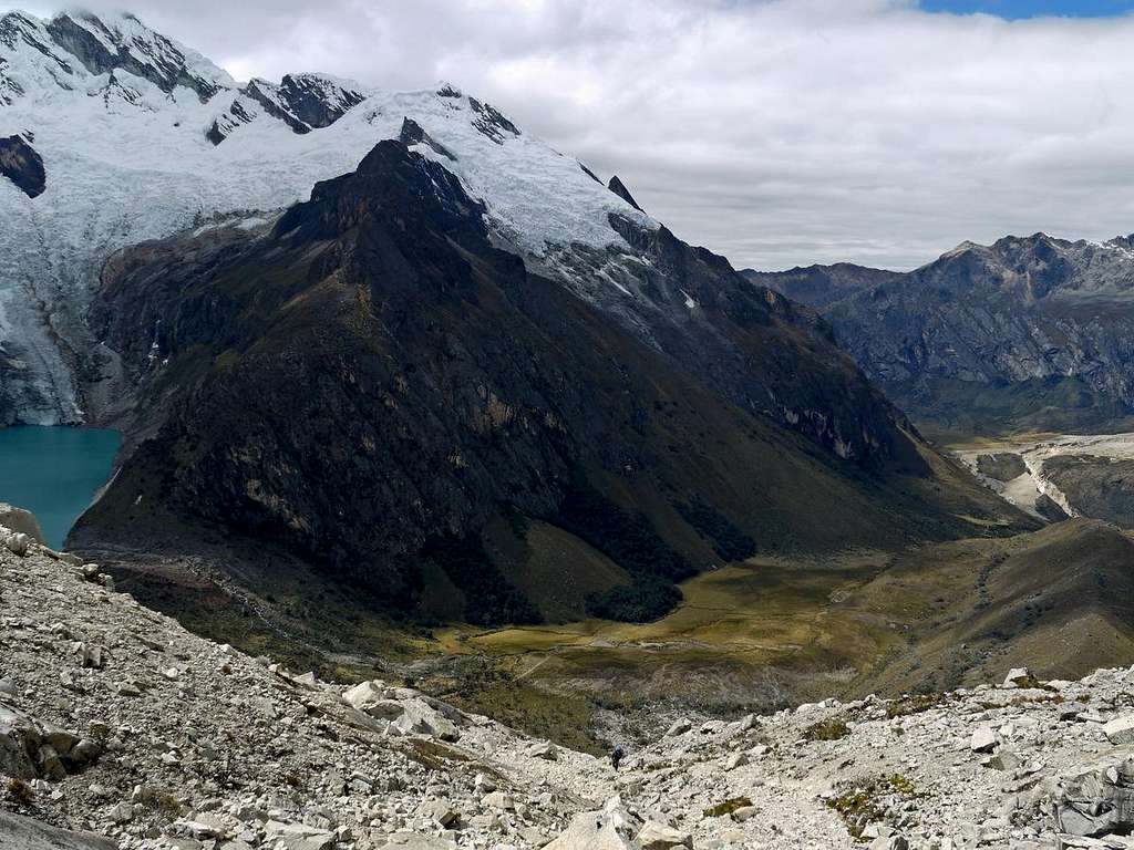 Heading up to Moraine Camp