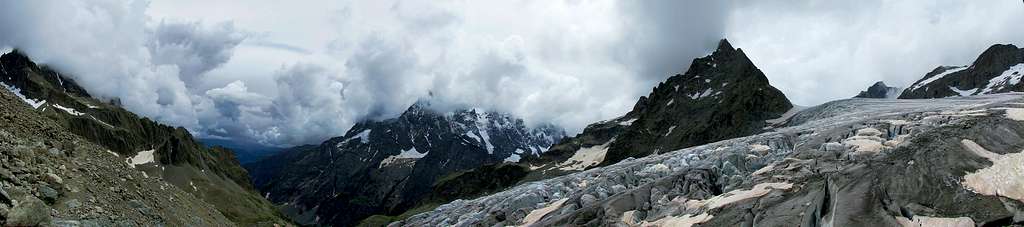 Lower part of Glacier Blanc