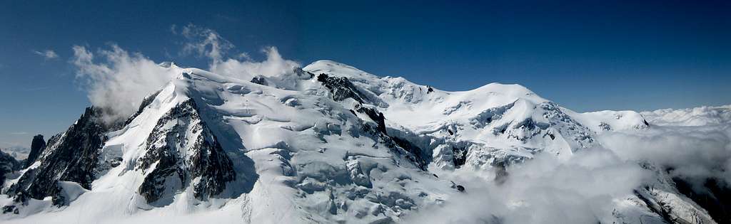 Grand Capucin - Mont Blanc du Tacul - Mont Maudit - Mont Blanc - Dôme du Goûter