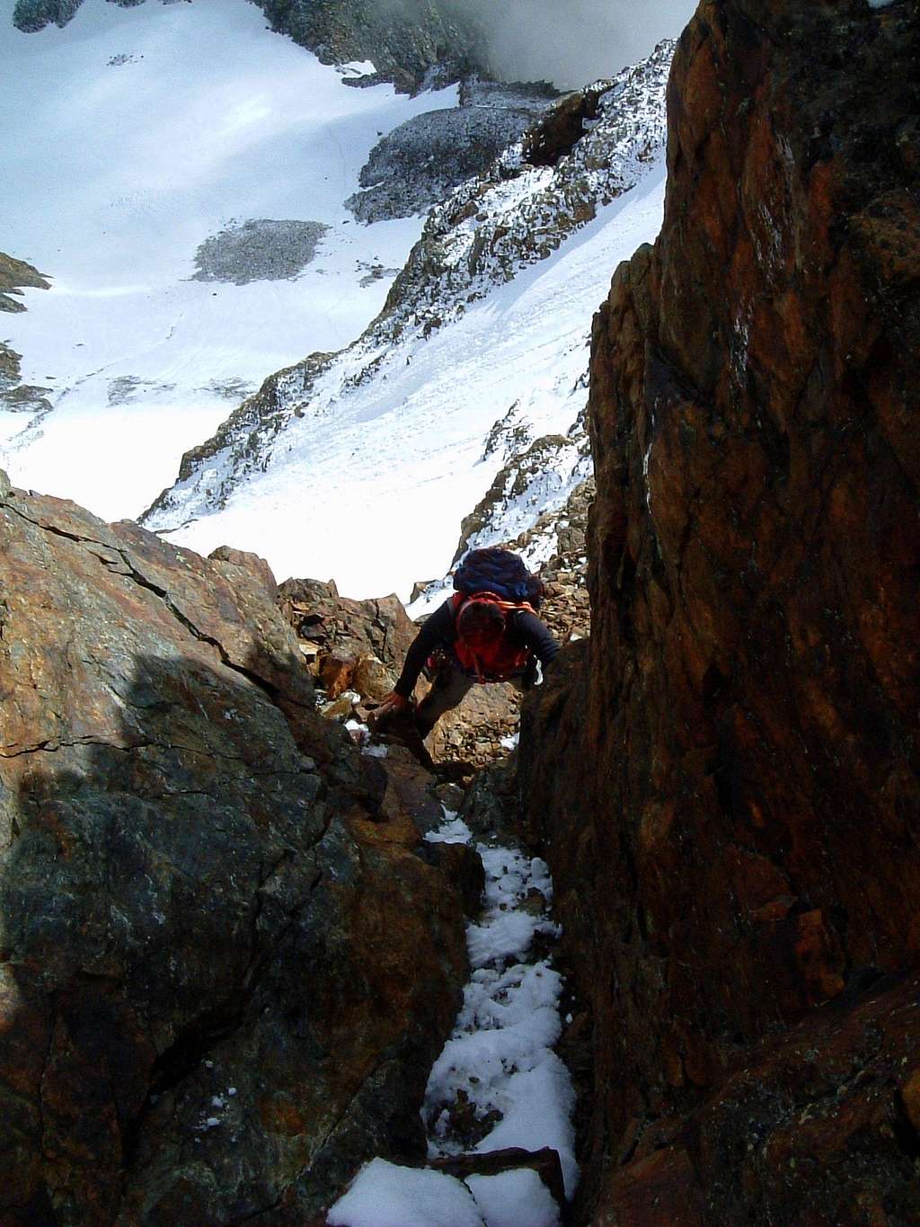 Becca di Luseney, rocky gully on the summit ridge