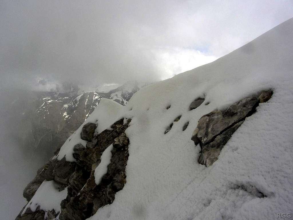 Detail of the Brunegghorn NE ridge