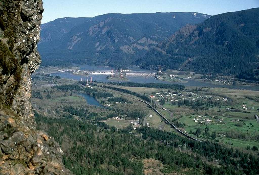 The view of Bonneville Dam...