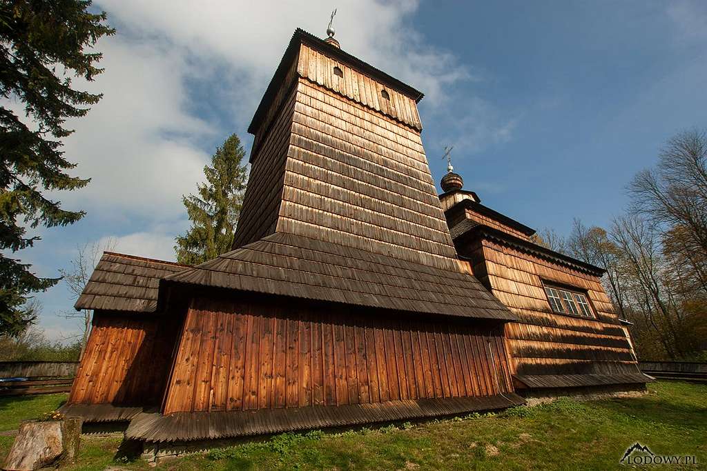 Wooden tserkva in Wolowiec