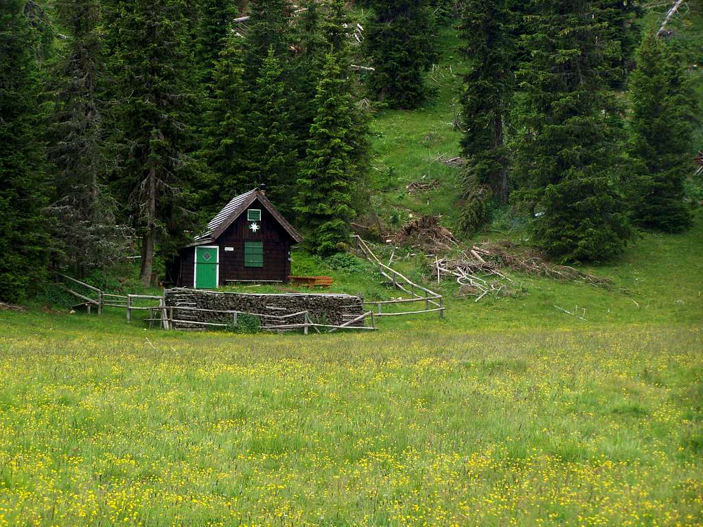 Small hut on Grebenzen