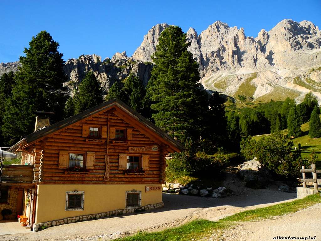 Alpine chalet in Gardeccia resort