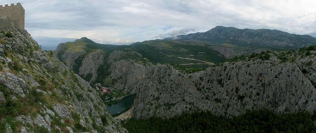 View from Tvrdava to Cetina Canyon