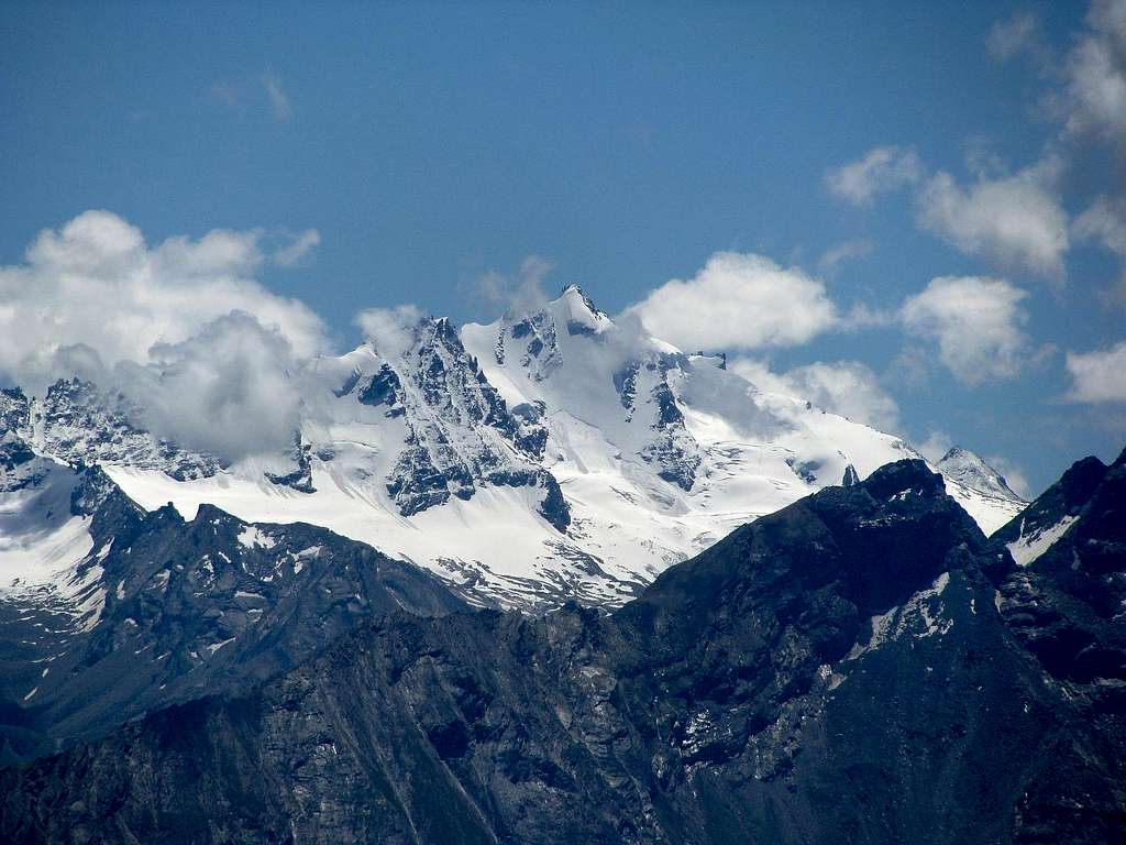 4000 + Gran Paradiso