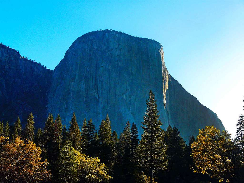 El Cap contemplates the new day