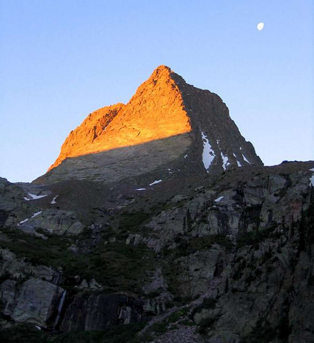 Morning light on Vestal Peak
