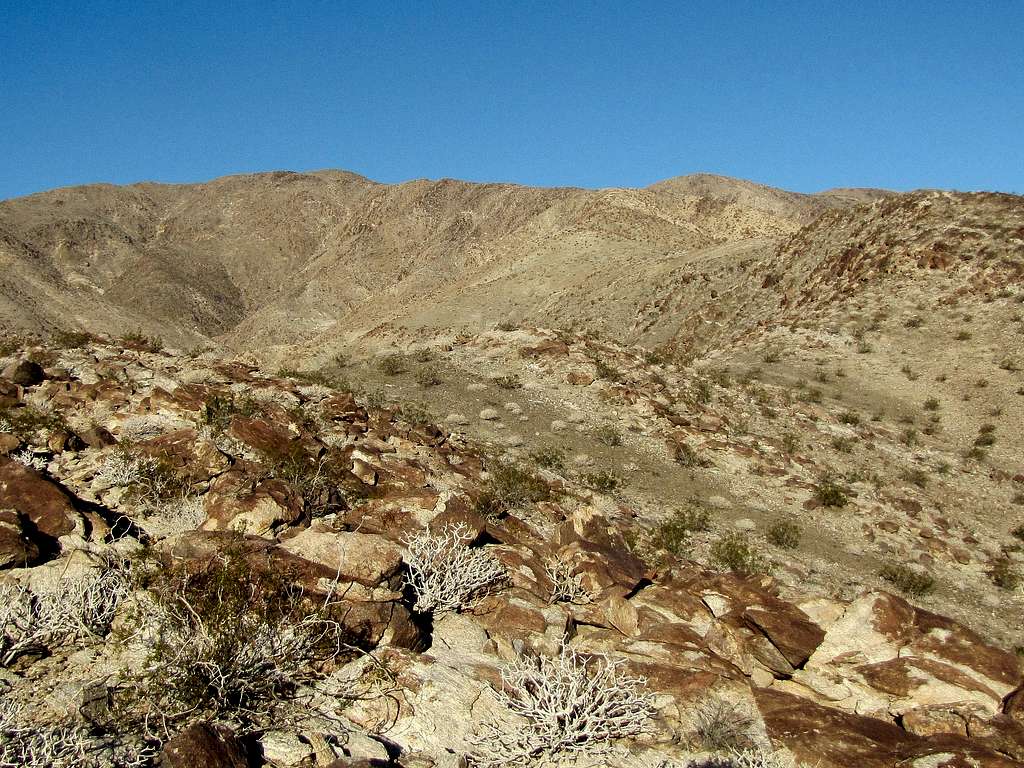 Following the ridgeline to the summit