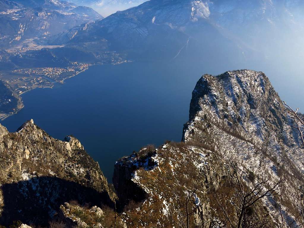 Spectacular view over Garda Lake and Cima Capi from Cima Rocca