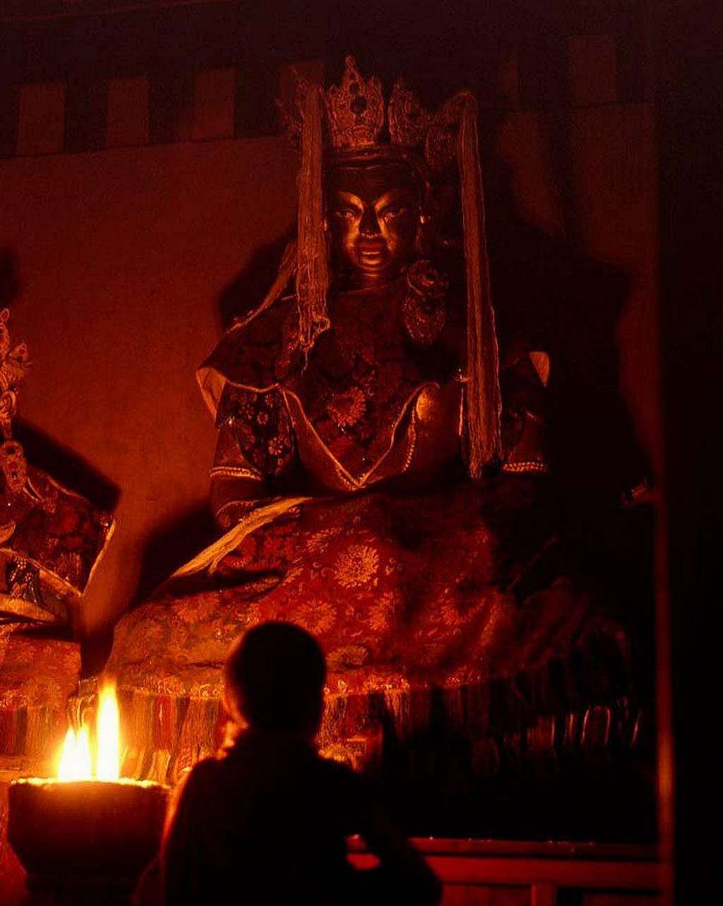 A praying Tibetan-3