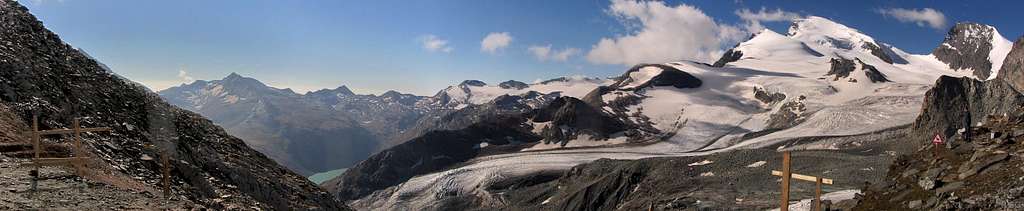 Panoramic view from the Britanniahütte