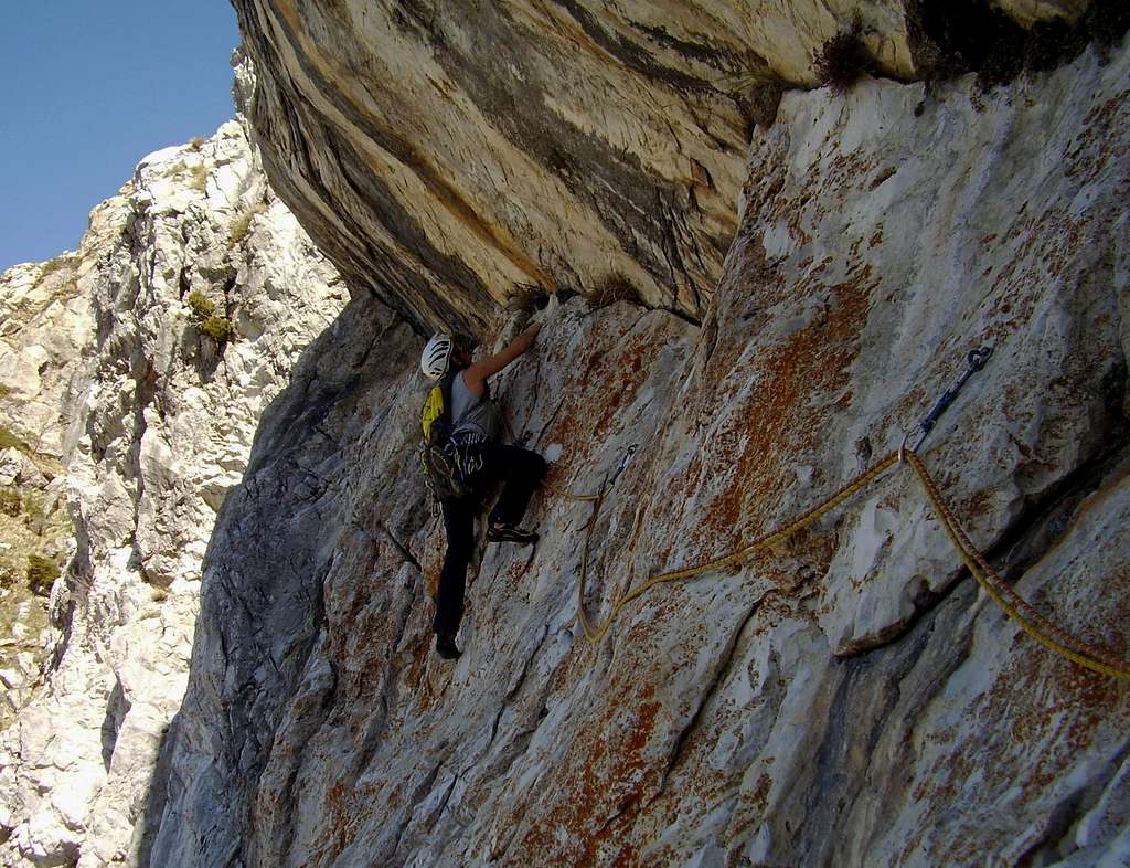 Traversing on Heidy Superstar, Pizzo d'Uccello South Face