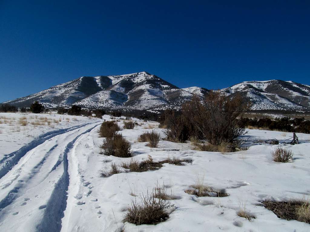 snowy approach to Stookey