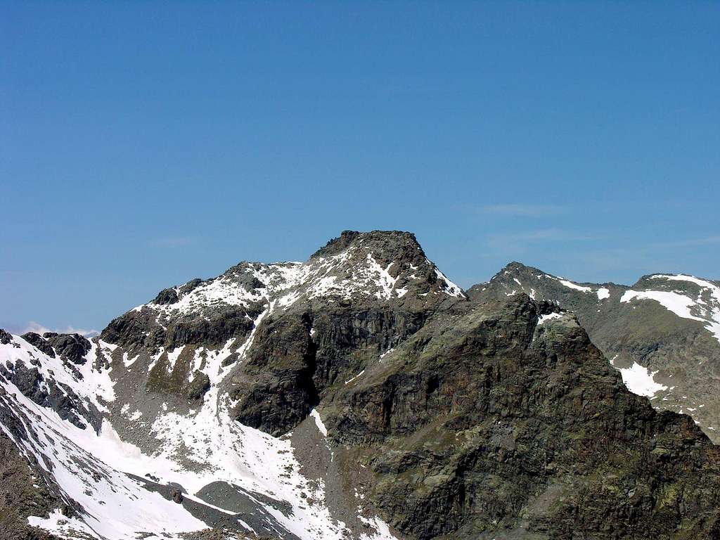 Mont Monchette above d'En Haut Walloon