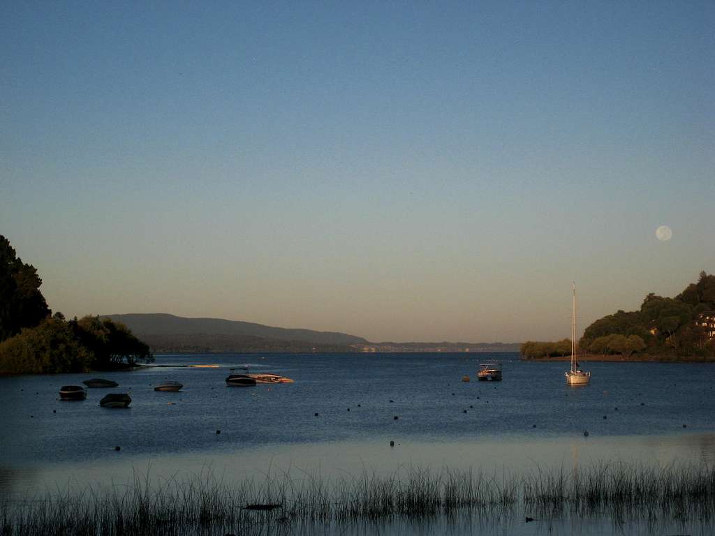 Villarrica Lake at sunrise