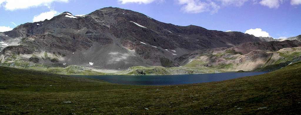  Gran Paradiso GROUP: westwards view <br>from the shore of Rosset lake <i>2703m</i>