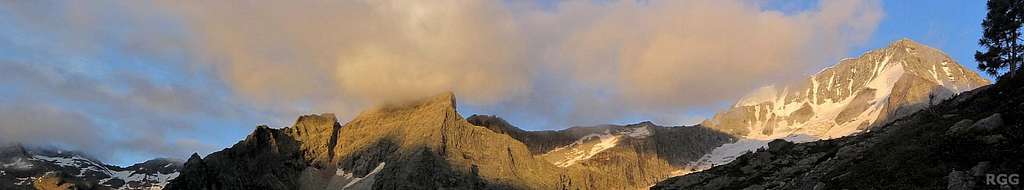 Panorama of Riesernock and Hochgall, from near the Kasseler Hütte