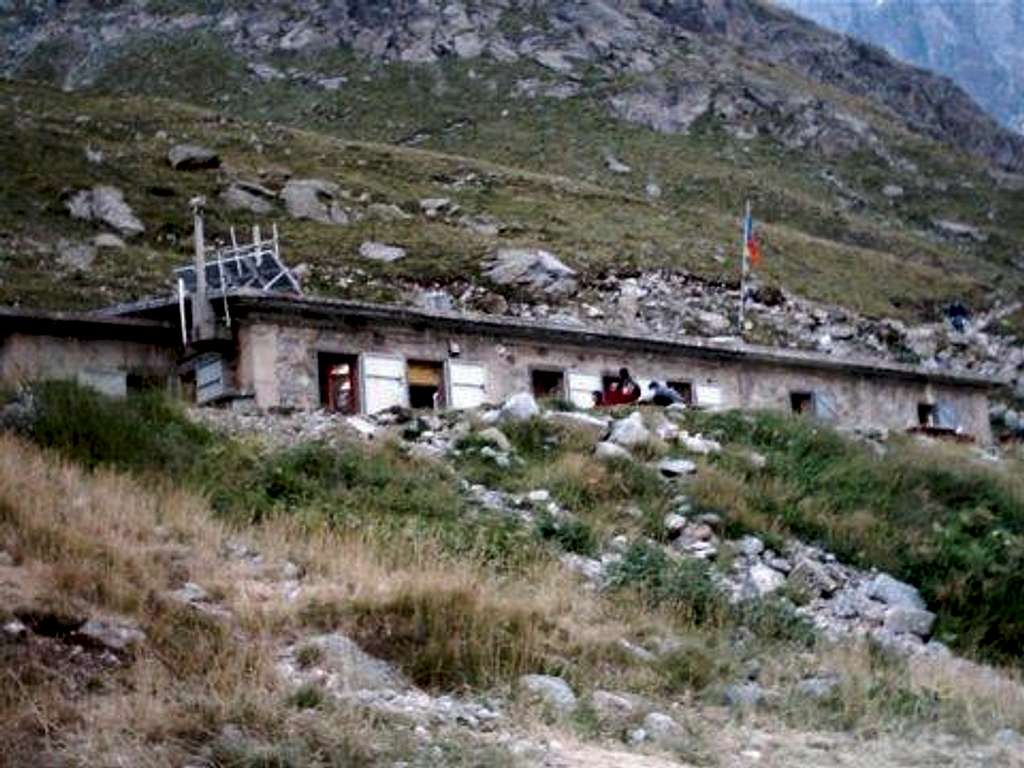 The Refuge de Temple Ecrins